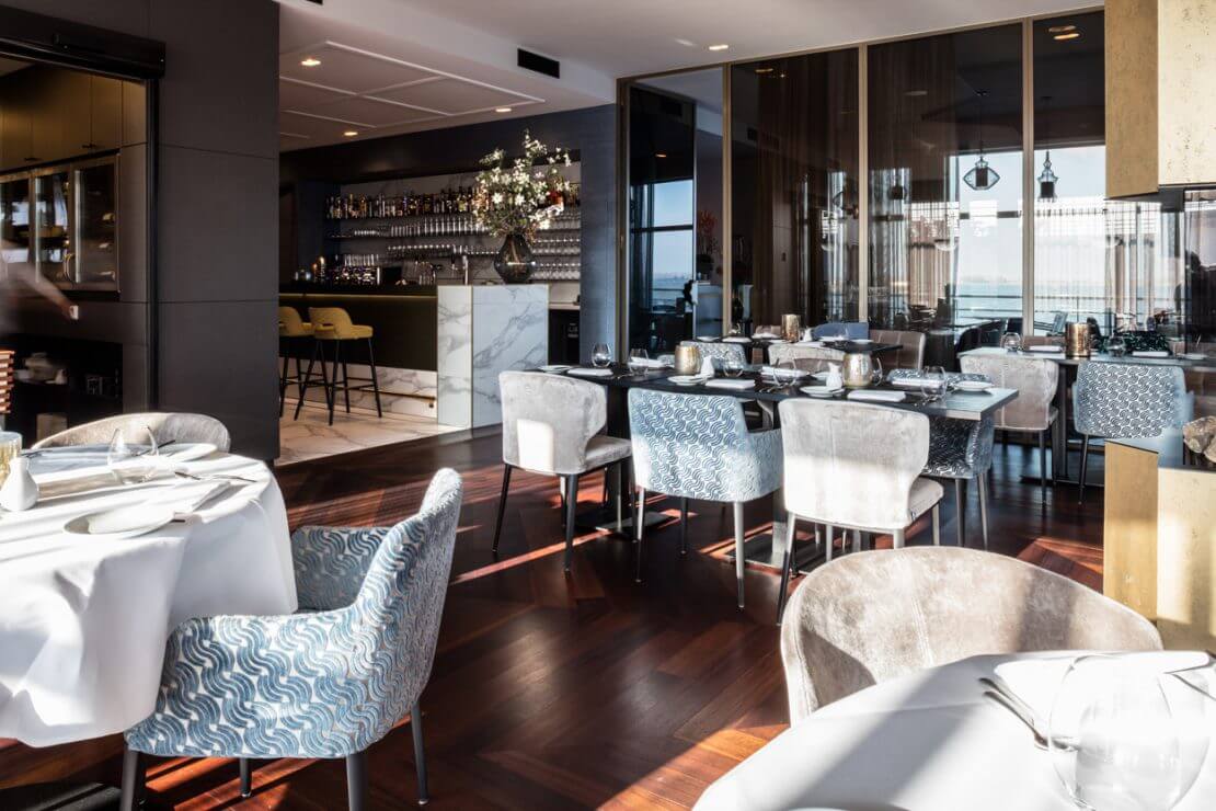 1611INGS7938-1110x740